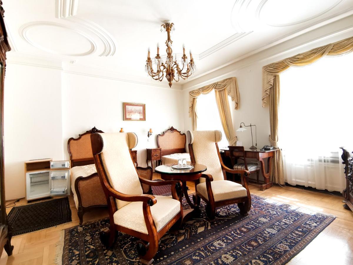 Szálloda Monarchy *